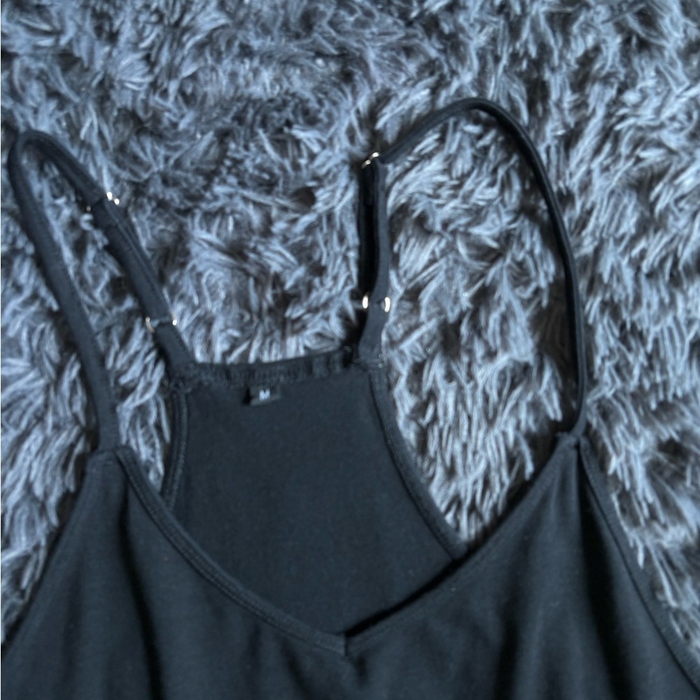 Black Sleeveless Romper - Picture 4 of 7